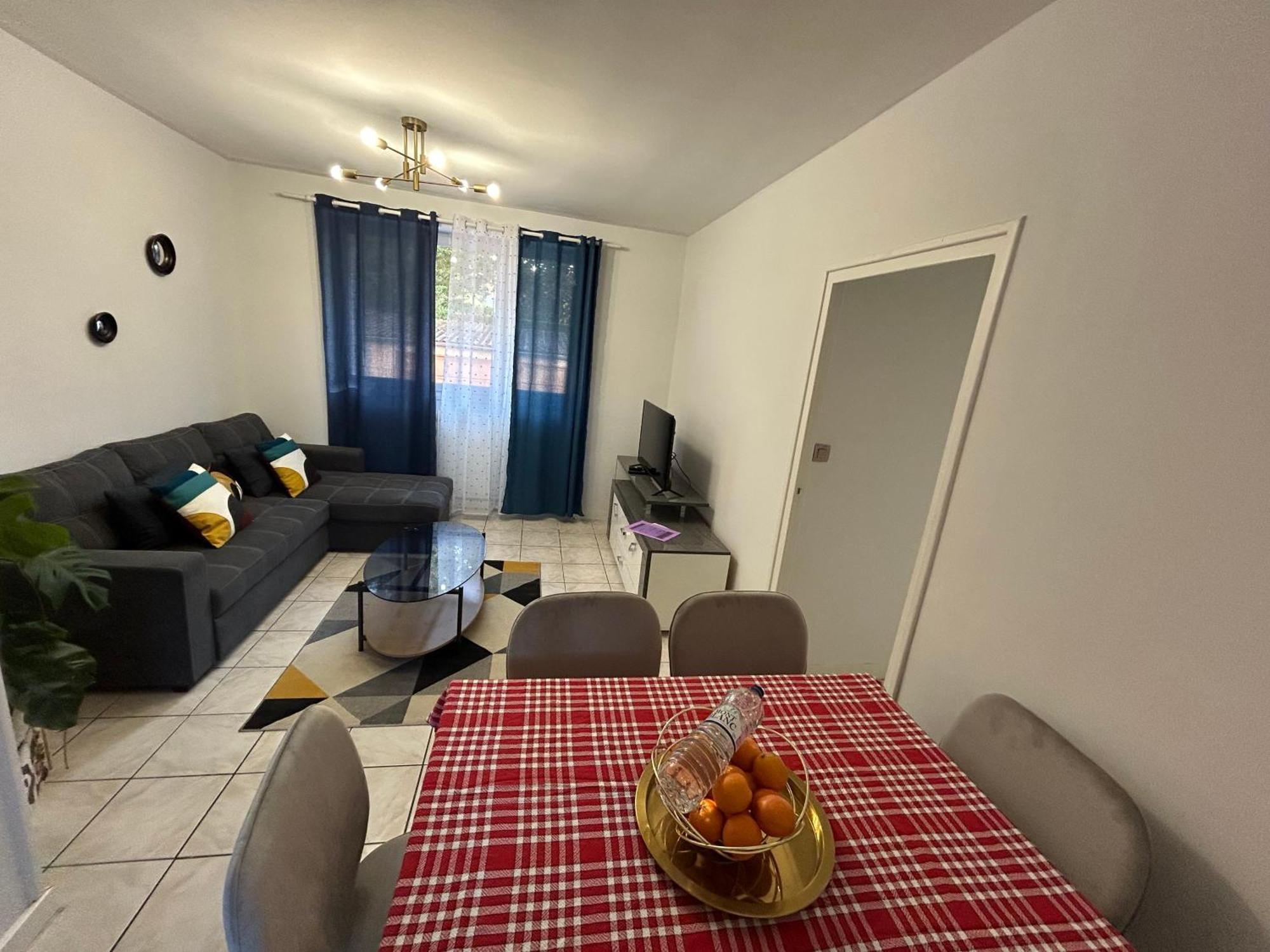 Home Lyla Ντιζόν Εξωτερικό φωτογραφία